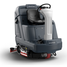 Binicili Yer Temizleme Makinası