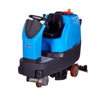 Akülü Binicili Yer Temizleme Makinası