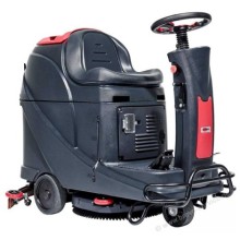 Binicili Akülü Yer Temizlik Makinası