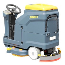 Binicili Yer Temizlik Makinesi