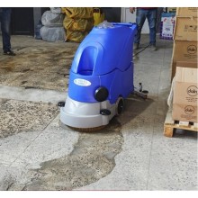 Elektrikli Yer Temizleme Makinası