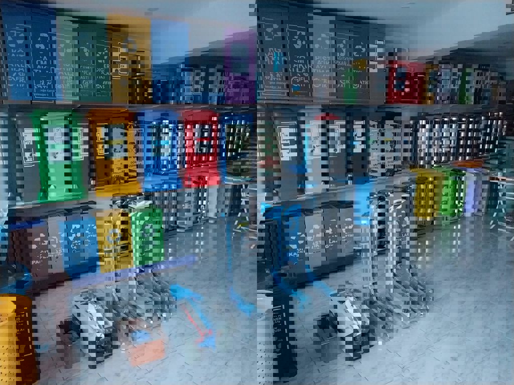 Ayakkabı Cila Makinaları